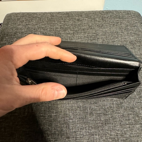 Burberry Long Wallet - Picture 4 of 4